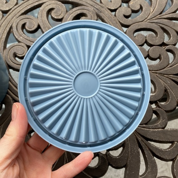 Tupperware - VTG  Servalier CANISTER #811-13 with lid - Picture 7 of 13